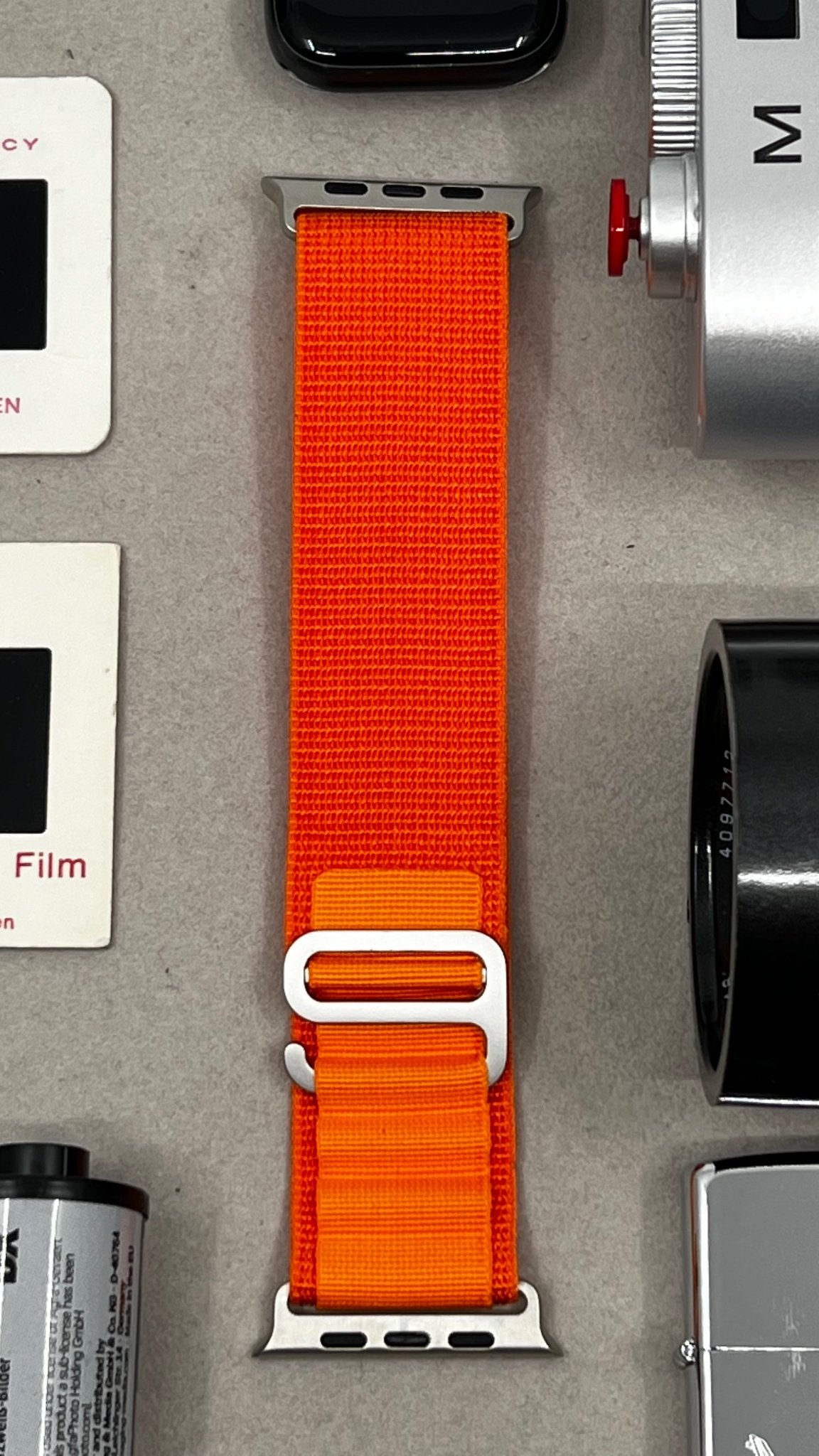 Apple alpine fashion orange band medium