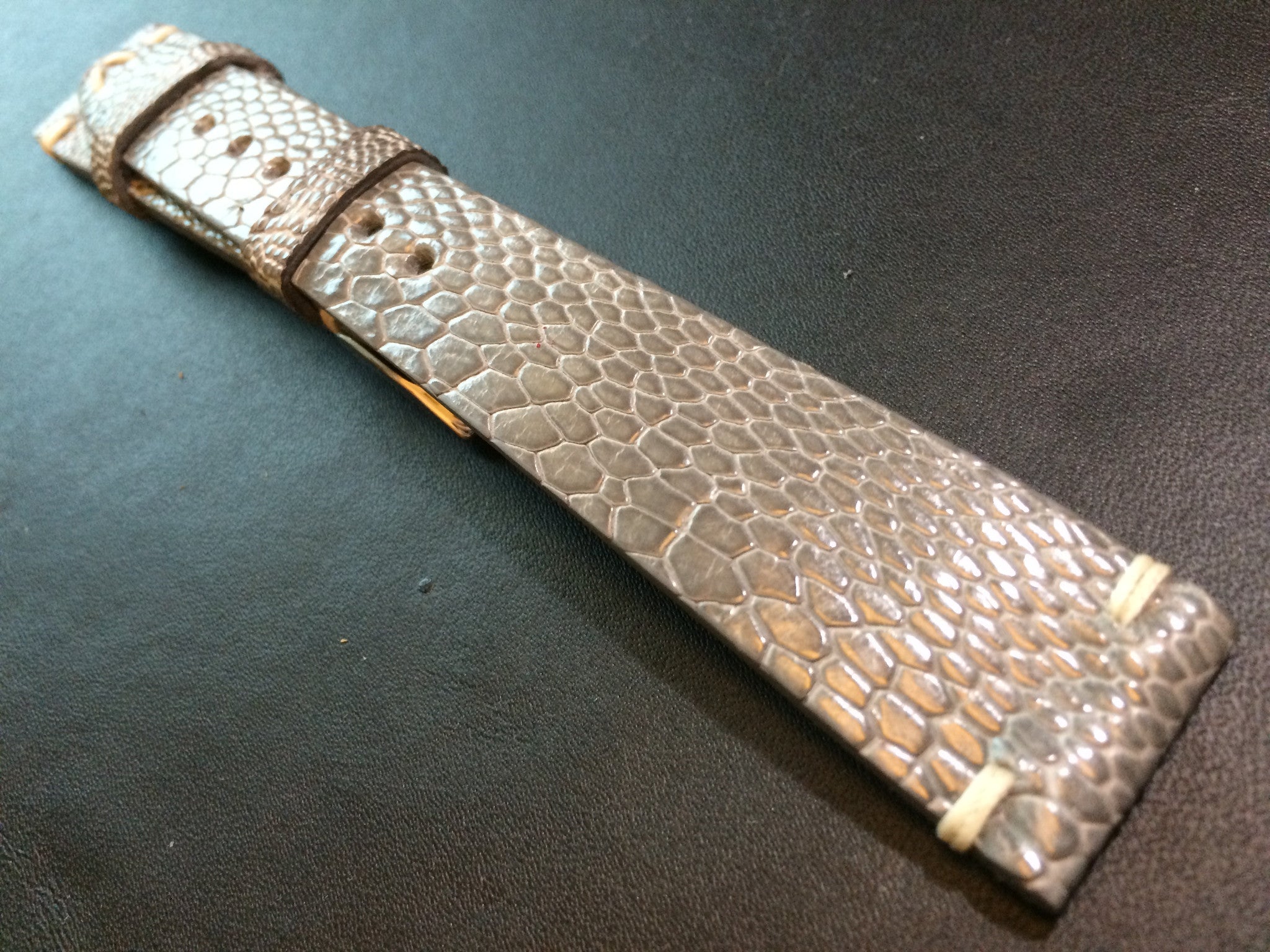 Shiny Grey Ostrich leg Leather watch strap for Rolex (20/16 mm) - Rare material - eternitizzz-straps-and-accessories